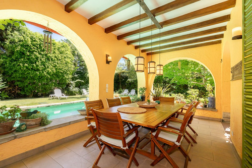 Casa En Venta En Beccar, San Isidro, G.b.a. Zona Norte