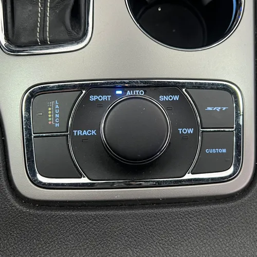 Jeep Grand Cherokee 6.4 Srt-8 At