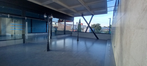 Local Comercial Adolfo Ruiz Cortinez