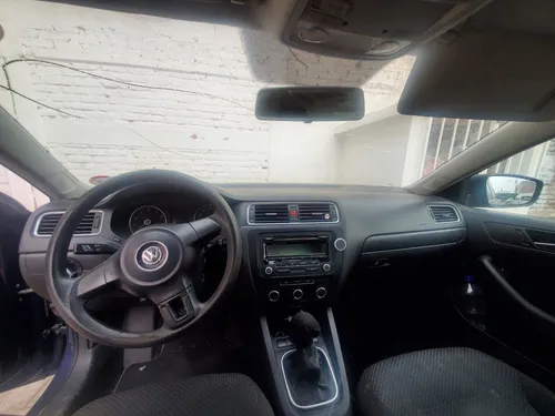 Volkswagen Jetta 2.5 Style Mt