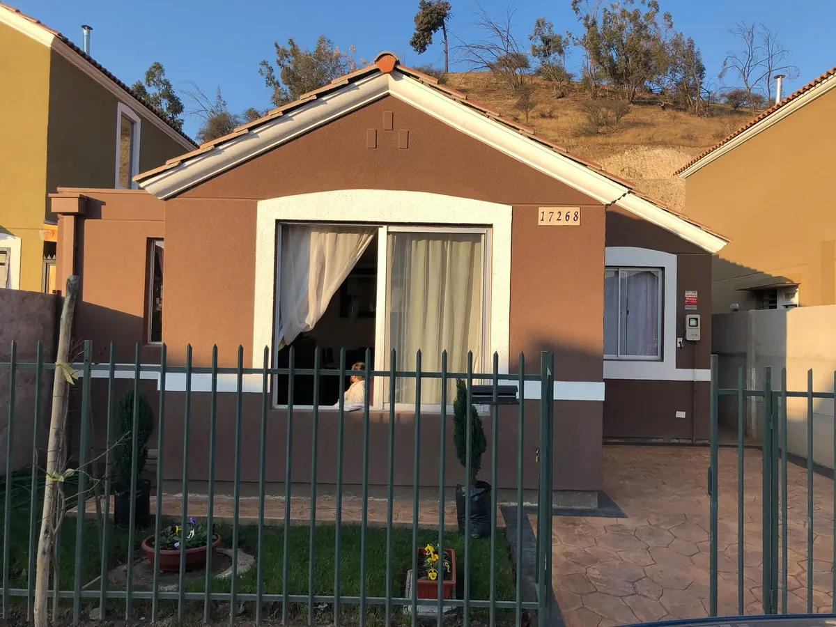 Imagen 2 de 15 de Se Vende Casa En Barrio Residencial Faldeos De Nos