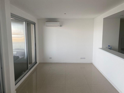Venta Depto.3 Amb. Sobre El Lago Central En Acqua Golf, Nordelta