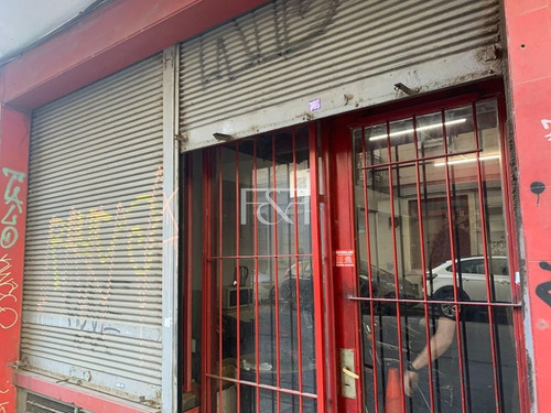 Imagen 8 de 12 de Se Vende Local Comercial Sobre 18 De Julio !