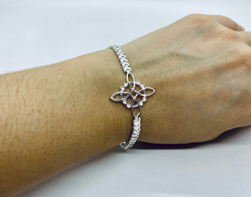Pulsera De Nudo De Bruja Dije Al Centro (dplata) Plateado 5 Cm 19 Cm
