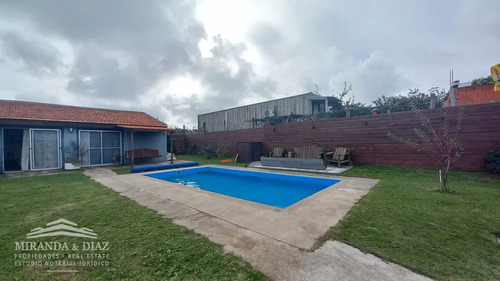 Vende Casa De 3 Dormitorios, En Excelente Estado, Pinares, Punta Del Este 