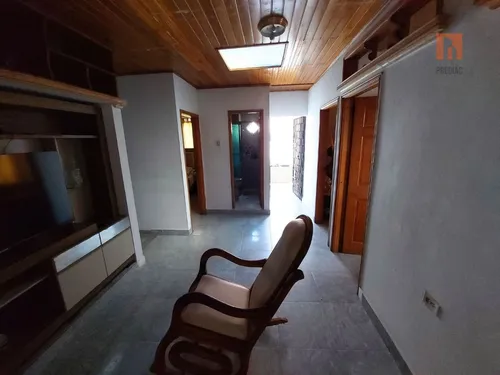 Venta De Local Y Apartamento En Hipodromo