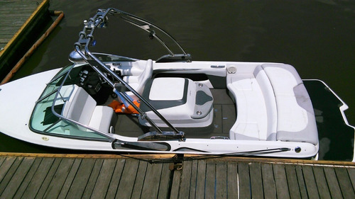 Imagen 9 de 13 de Lancha Wakeboard Smartcraft Marine 19 Pies
