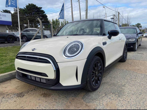 Imagen 4 de 22 de Mini Cooper Cooper Essential 1.5 Manual