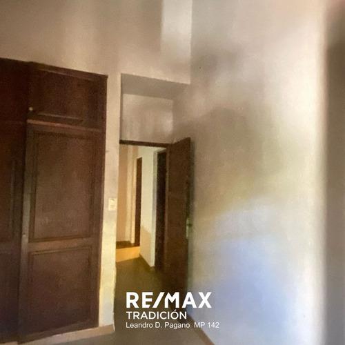 Casa En Venta 3 Dormitorios Barrio Los Troncos