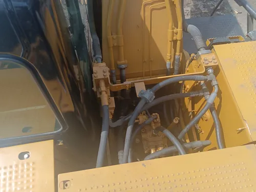 Excavadora Caterpillar 320 D2 Modelo 2014