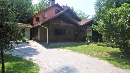 Imagen 1 de 30 de Venta.casa 4 Dormitorios + Casa 2 Dorm Barrio El Cazador
