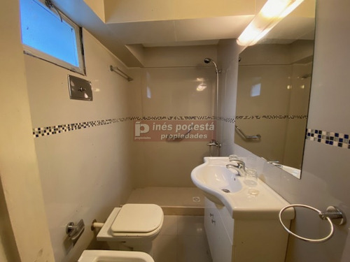 Hotel En Venta En La Península A Pasos Del Puerto- Ref: 37584