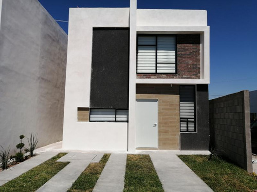 Casa En Venta En Santa Bárbara