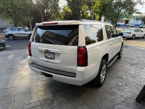 Chevrolet Suburban 5.3 Ltz V8 4wd 2da Cubo At