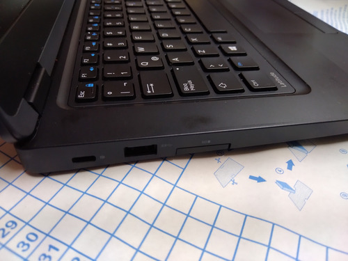 Laptop Dell Latitude 5480 8g Ram 250g Ssd Core I5 7ma Win11 Negro (Usado)