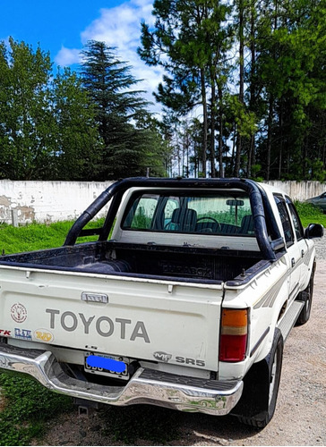 Toyota Hilux 2.8 D/cab 4x4 D Sr5