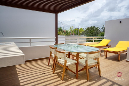 Penthouse Con Terraza, Jacuzzi Privado, Vistas Verdes, Gimna