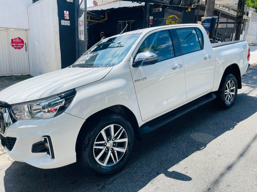 Toyota Hilux 2.8 Tdi Srv Cab. Dupla 4x4 Aut. 4p