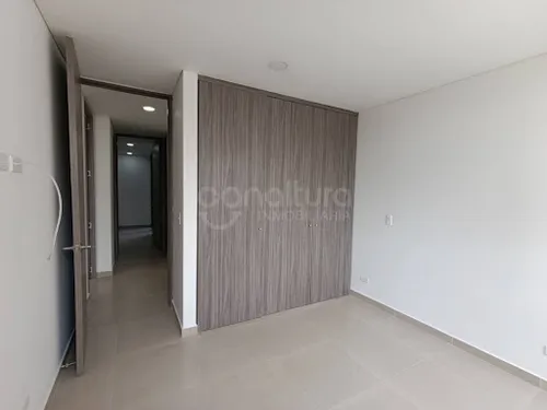 Apartamento En Arriendo Laureles 472-7213