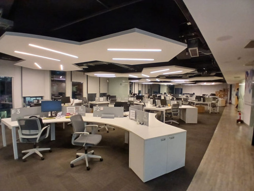 Excelente Oficina Habilitada Y Planta Libre De 325 M2