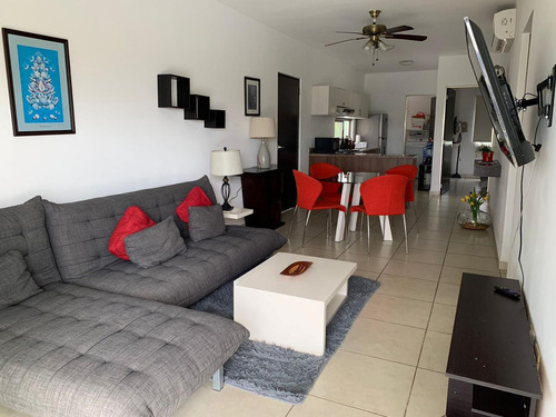 Departamento En Renta 2 Recámaras, Amueblado Y Equipado, Av. Chacmool, Cancún Sur.