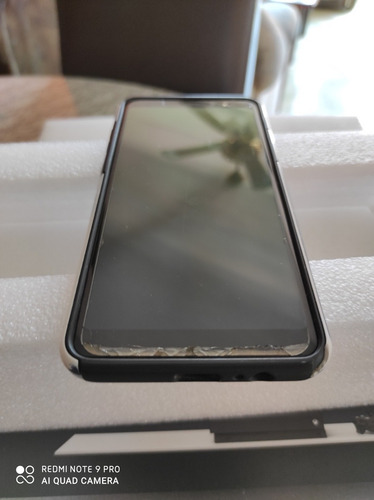 Celular Samsung Galaxy A8+ (Usado)