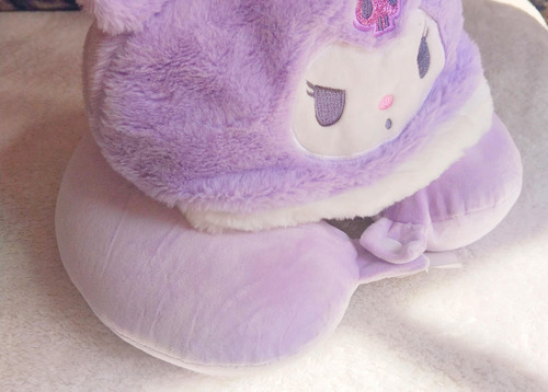Cojin Cuello U Kuromi Con Gorro Afelpado Y Memory Foam Para