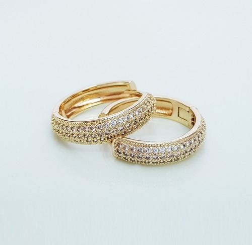 Imagem 6 de 6 de Brinco Feminino Argola Zirconia Semijoia Folheada A Ouro 18k