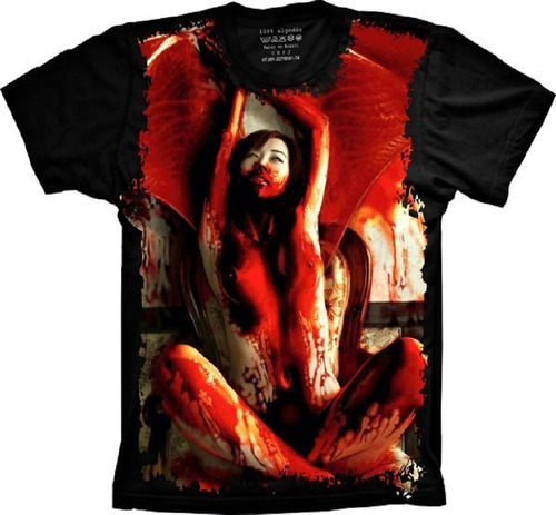 Camiseta Plus Size Legal - Woman Vampire Blood - Dark