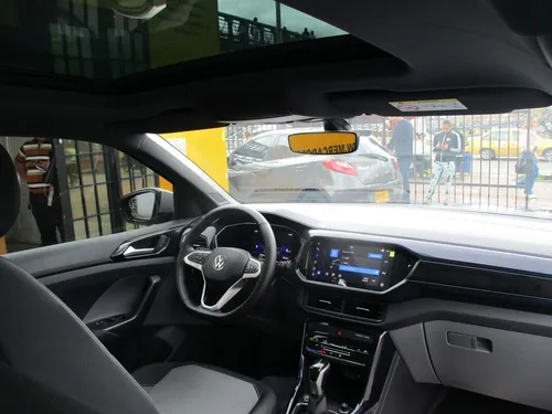 Volkswagen T-Cross COMFORTLINE 4X2 1.0 TSI AT AA