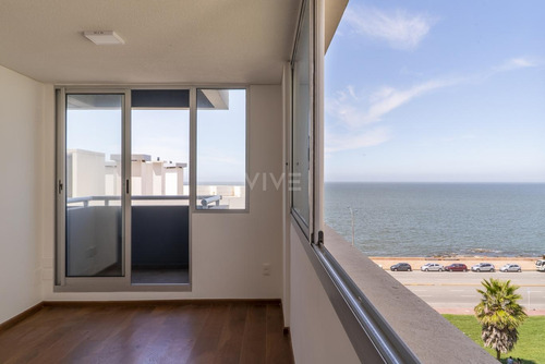 Apartamento, 2 Dormitorios, Ciudad Vieja. 602.