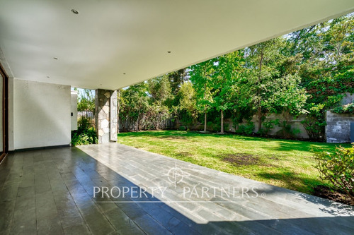 Amplia Casa En Condominio Estilo Mediterráneo