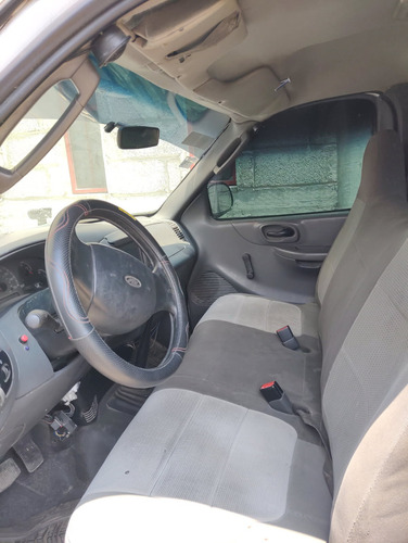 Ford Lobo 4.6 Stx Cabina Regular 4x2 At