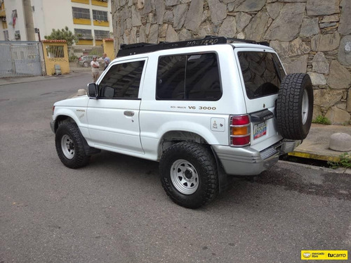 Mitsubishi Montero Dakar