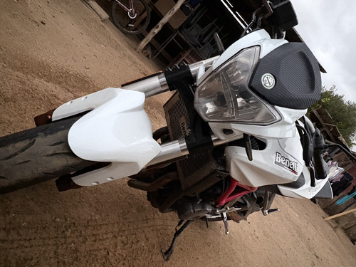 Moto Benelli Rk6