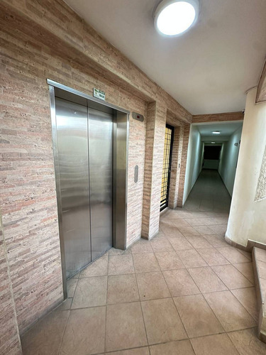 Yep Vendemoderno Apartamento En San Diego, Residencia Sansur