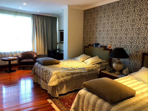 Venta Casa 6 Dormitorios En Suite Servicio