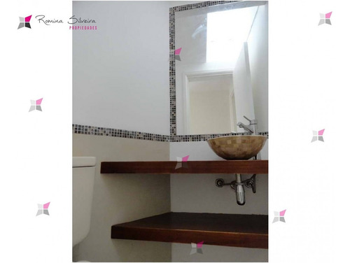 Casa En Mansa, 3 Dormitorios *- Ref: 7972