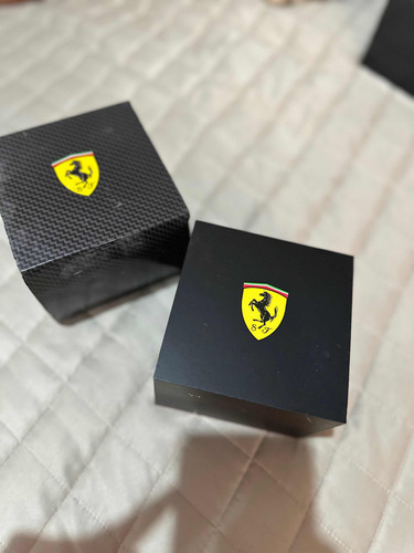 Un Ferrari En Tus Manos  Bonito Reloj Ferrari