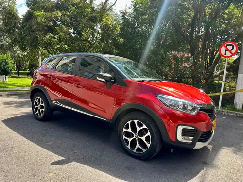Renault Captur 2.0 Intens Automática