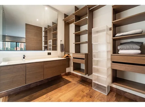 100m2 Apartamento En El Poblado