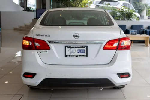 Nissan Sentra 1.8 Sense Cvt