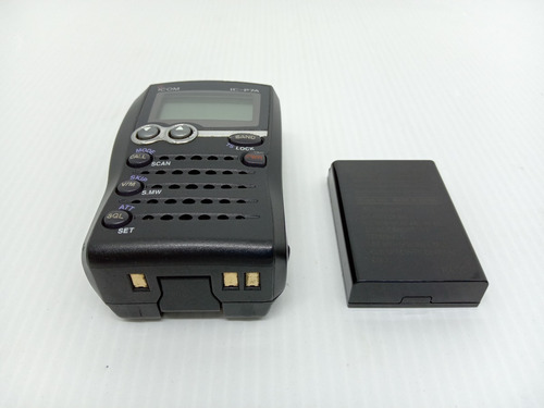 Imagem 2 de 10 de Rádio Transceptor Ultra Leve Icom Icp7a Ht Vhf Uhf Ic-p7a