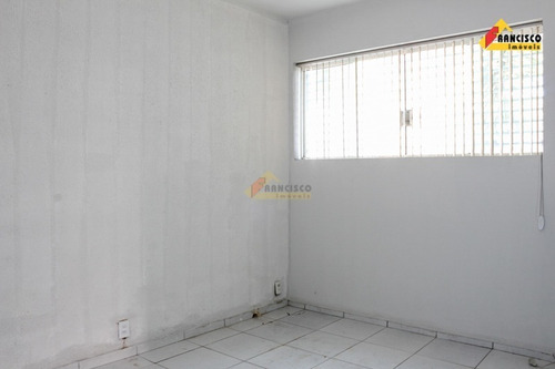 Imagem 7 de 20 de Casa Comercial Para Aluguel, 4 Quartos, 1 Vaga, Centro - Divinópolis/mg - 34313