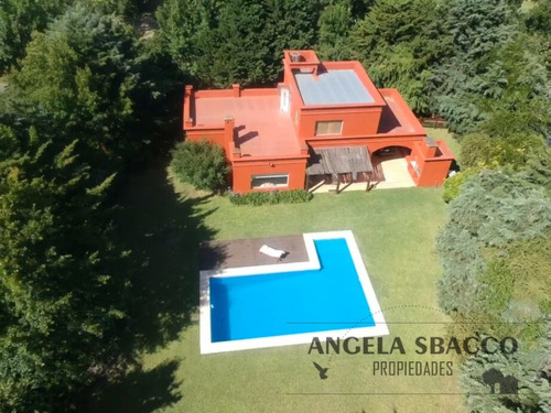 Excelente Casa En San Joaquín.