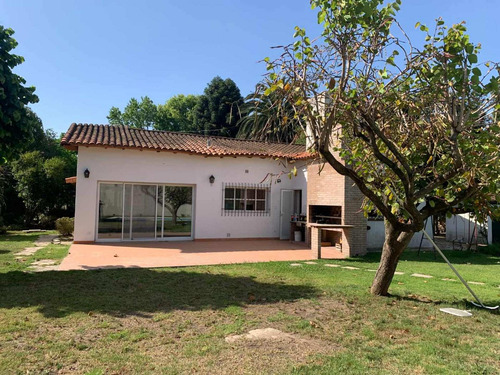Imagen 27 de 30 de Venta De Quinta En Villa Luzuriaga Con Piscina