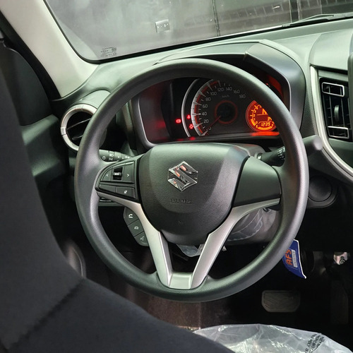 Imagen 5 de 10 de Suzuki Celerio Full Equipo