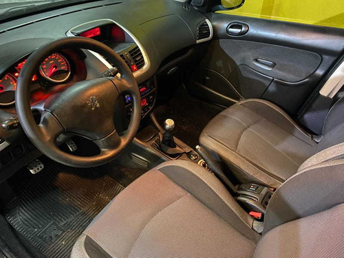 Imagem 9 de 15 de Peugeot 207 Sw Escapade 1.6