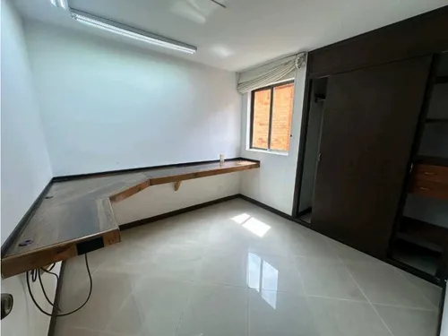 En Venta Apartamento En Laureles