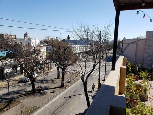 Imagen 13 de 14 de Vendo Ph Con Entrada Independiente ,patio Y Terraza